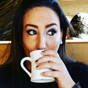 Meet your Posher, Chelsae